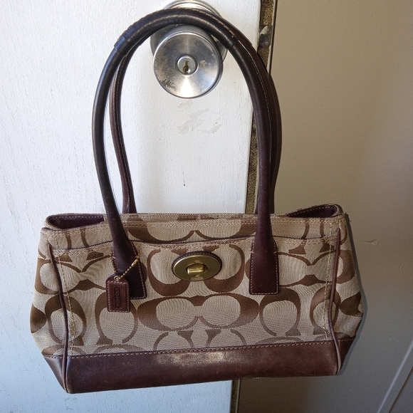 Purse - Picture 3 of 16